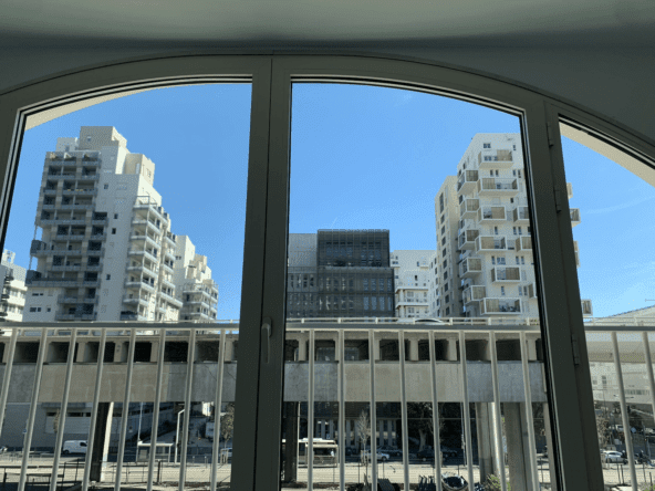 la porte bleue
